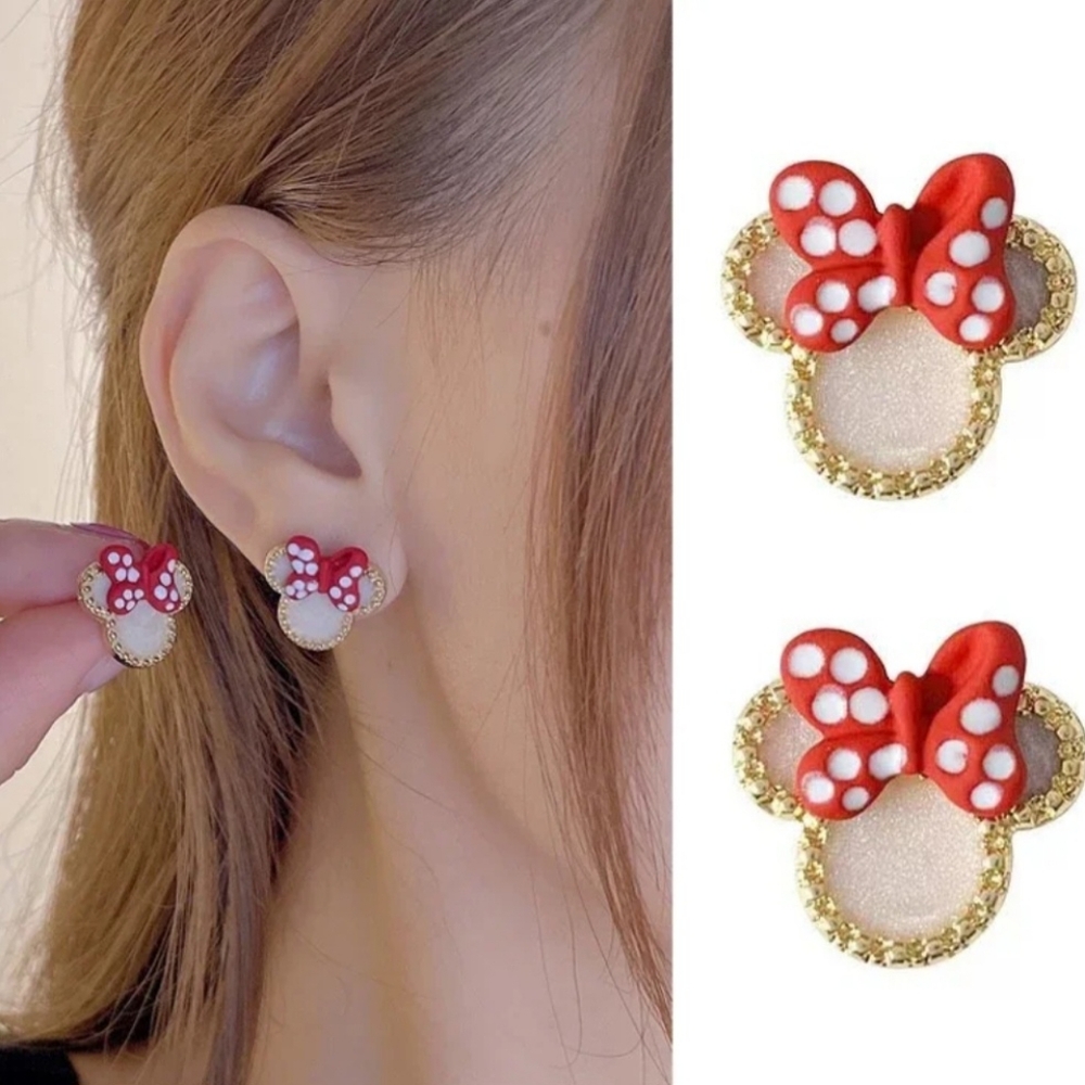NWOT Minnie Bow Earrings